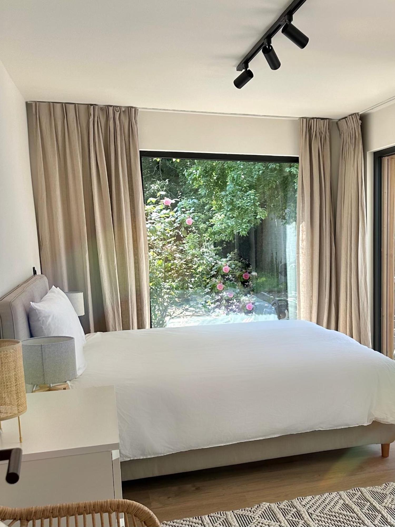 Luxury Apartment With Cosy Garden! Gent Eksteriør billede