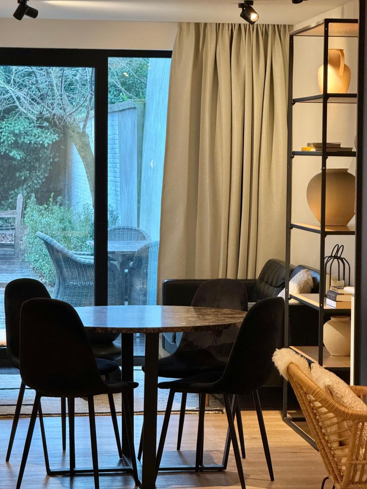 Luxury Apartment With Cosy Garden! Gent Eksteriør billede